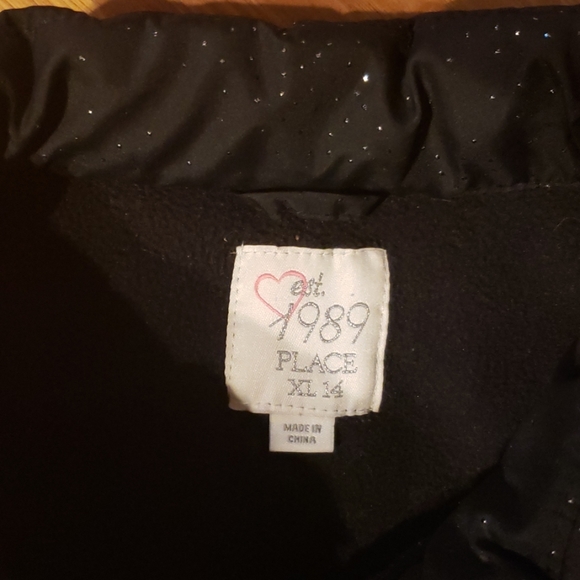 Black Size 14 Puffer Vest with Sparkles. - Picture 4 of 4